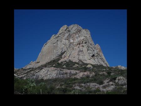 Monolith Pena de Bernal (Bernal Boulder) is the second- largest monolith in the world, after after Mount Augustus in Western Australia and the forth tallest.