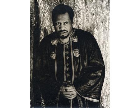 ------------- Image1 ------------- Field Data Digital Image File Name 1132 Image Title Carl Van Vechten. Portrait of Paul Robeson as Othello. Silver gelatin.