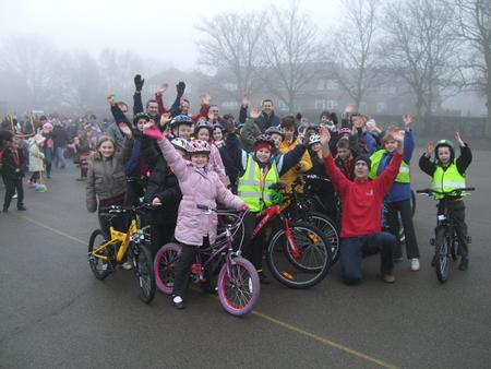 School Travel Plans and Safer Routes to School Lynda Clarke School Travel Plan Team Leader Andrew Freeman Programmes and Strategy Manager, Safer Routes.